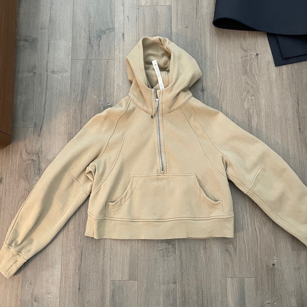 Lululemon scuba 1/2 zip hoodie tan xs/s